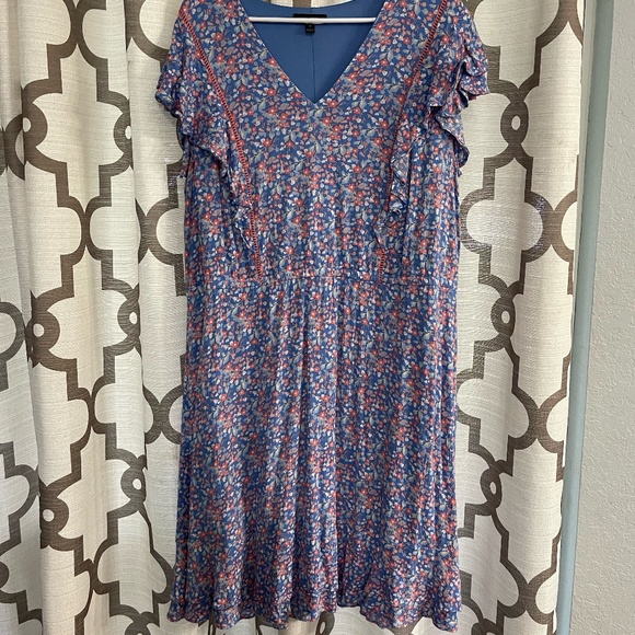 Lane Bryant Dresses & Skirts - Blue and pink Lane Bryant Dress